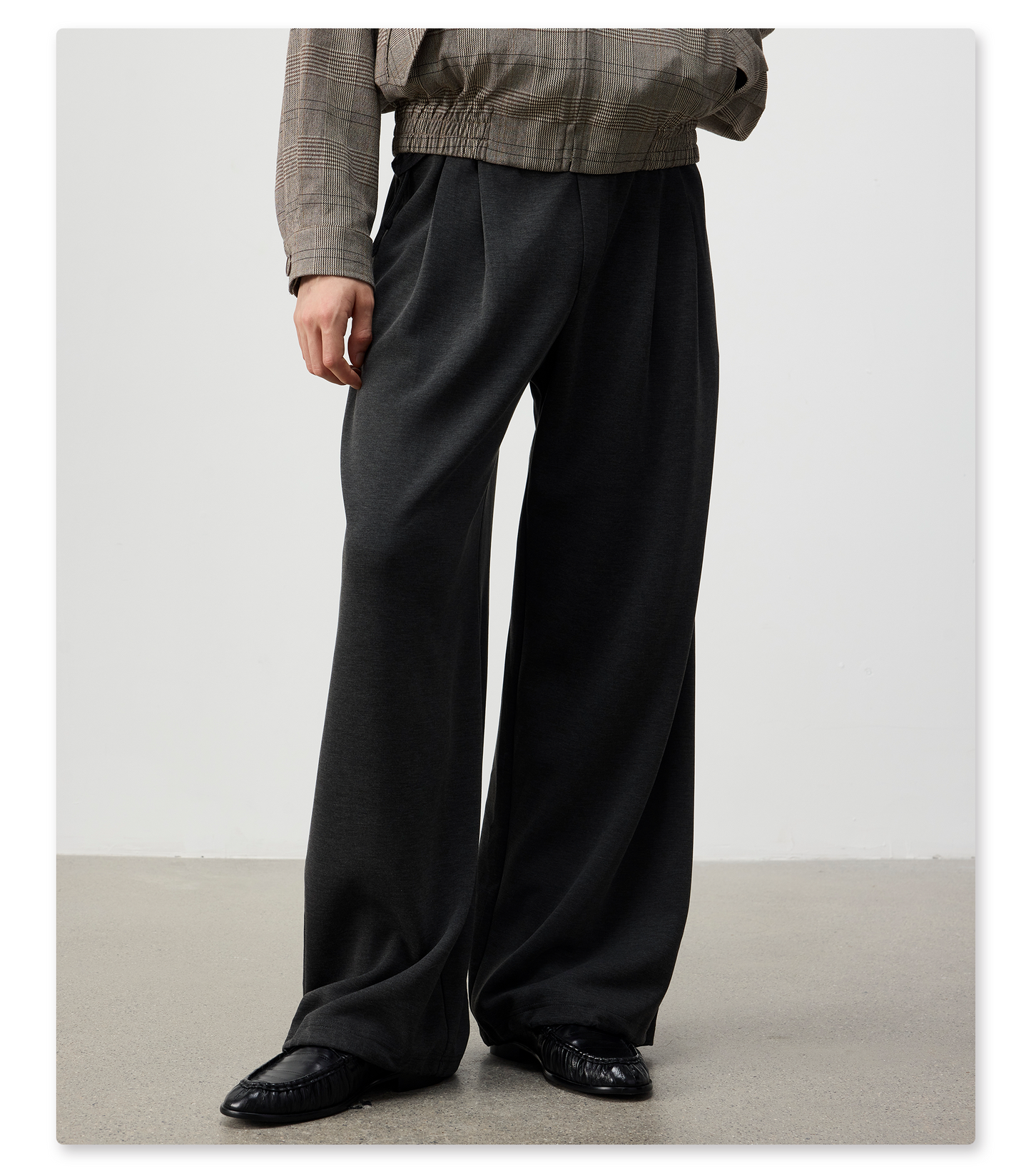 Straight Leg Sweatpants