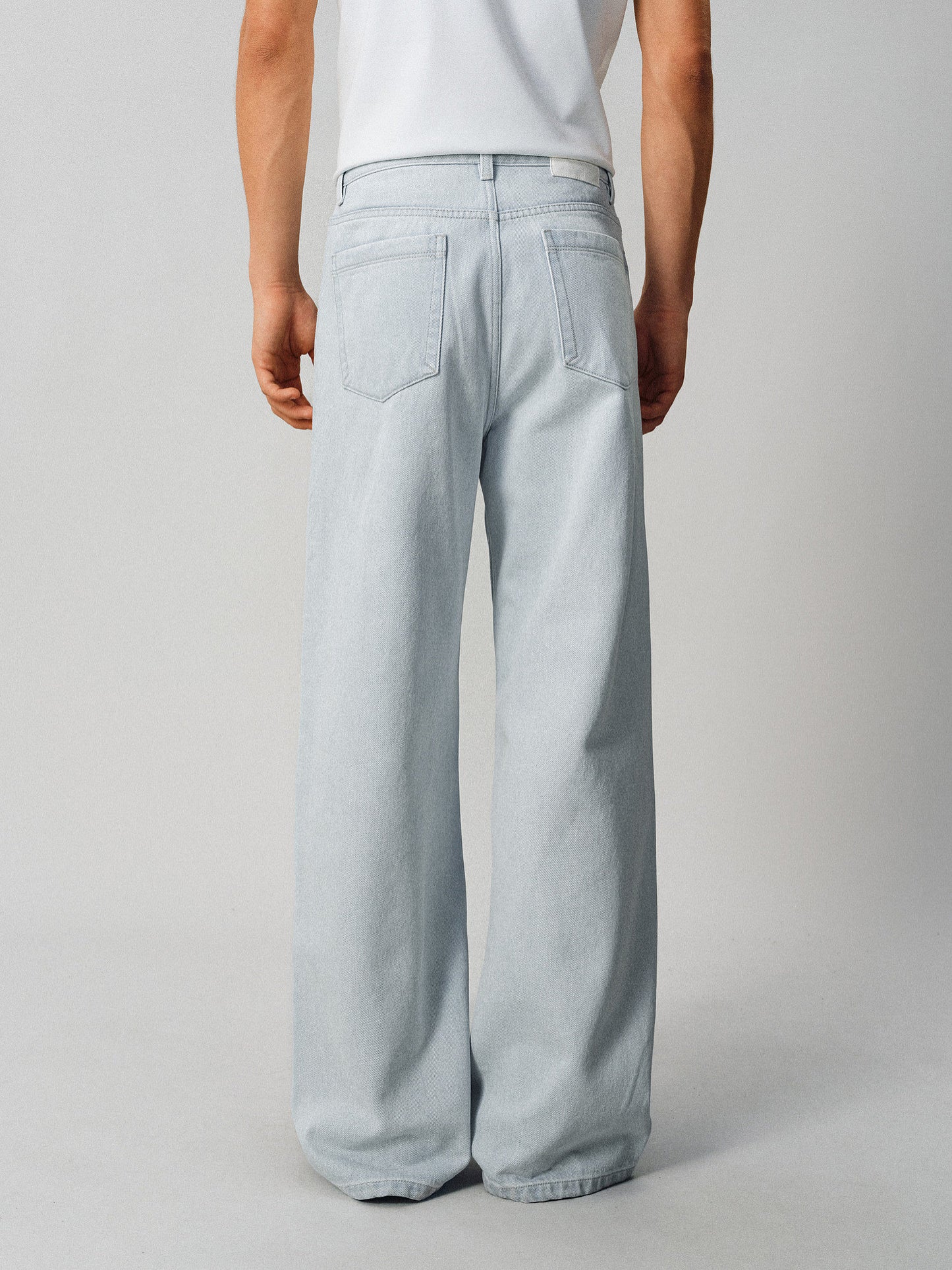 Micro-flared Washed Jeans