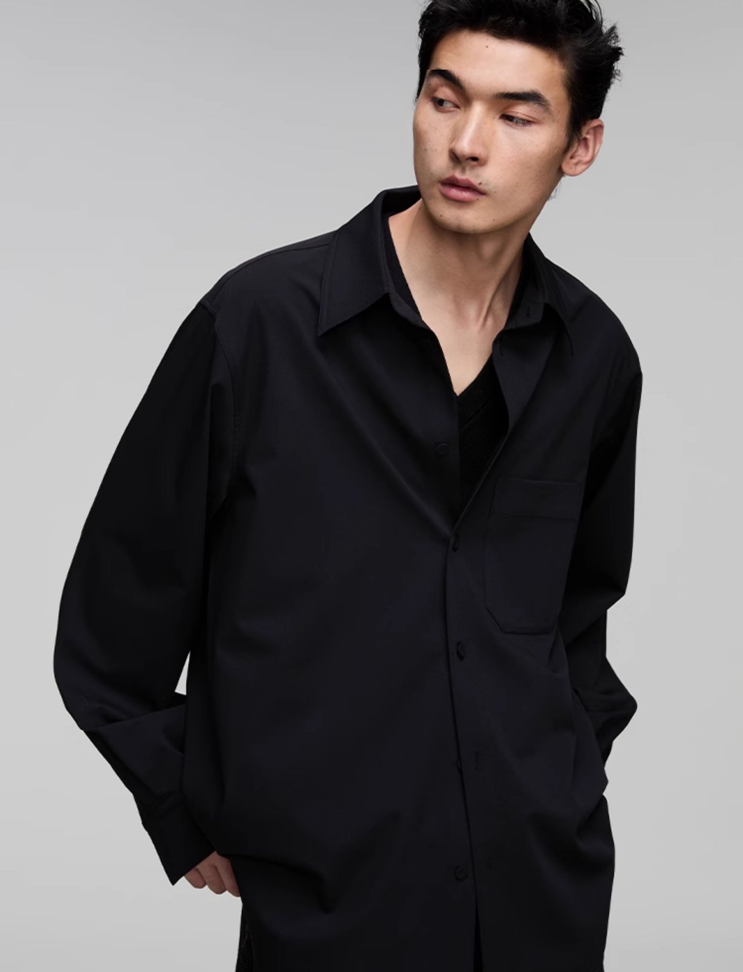 Patch pocket basic shirt