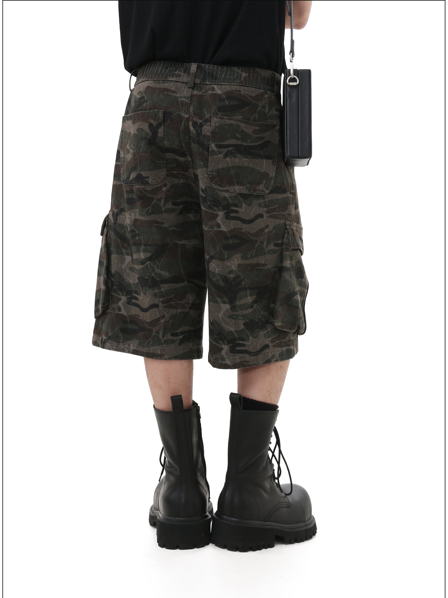 Wash-processed shorts