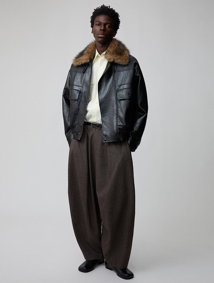 Detachable fur collar bomber jacket