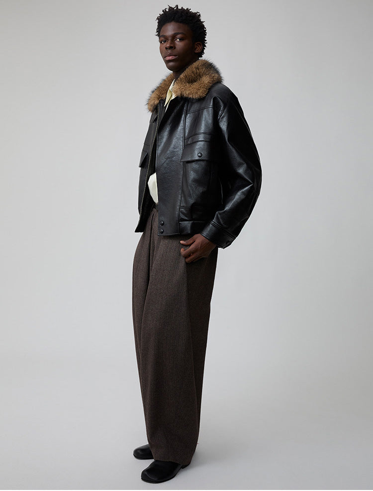 Detachable fur collar bomber jacket