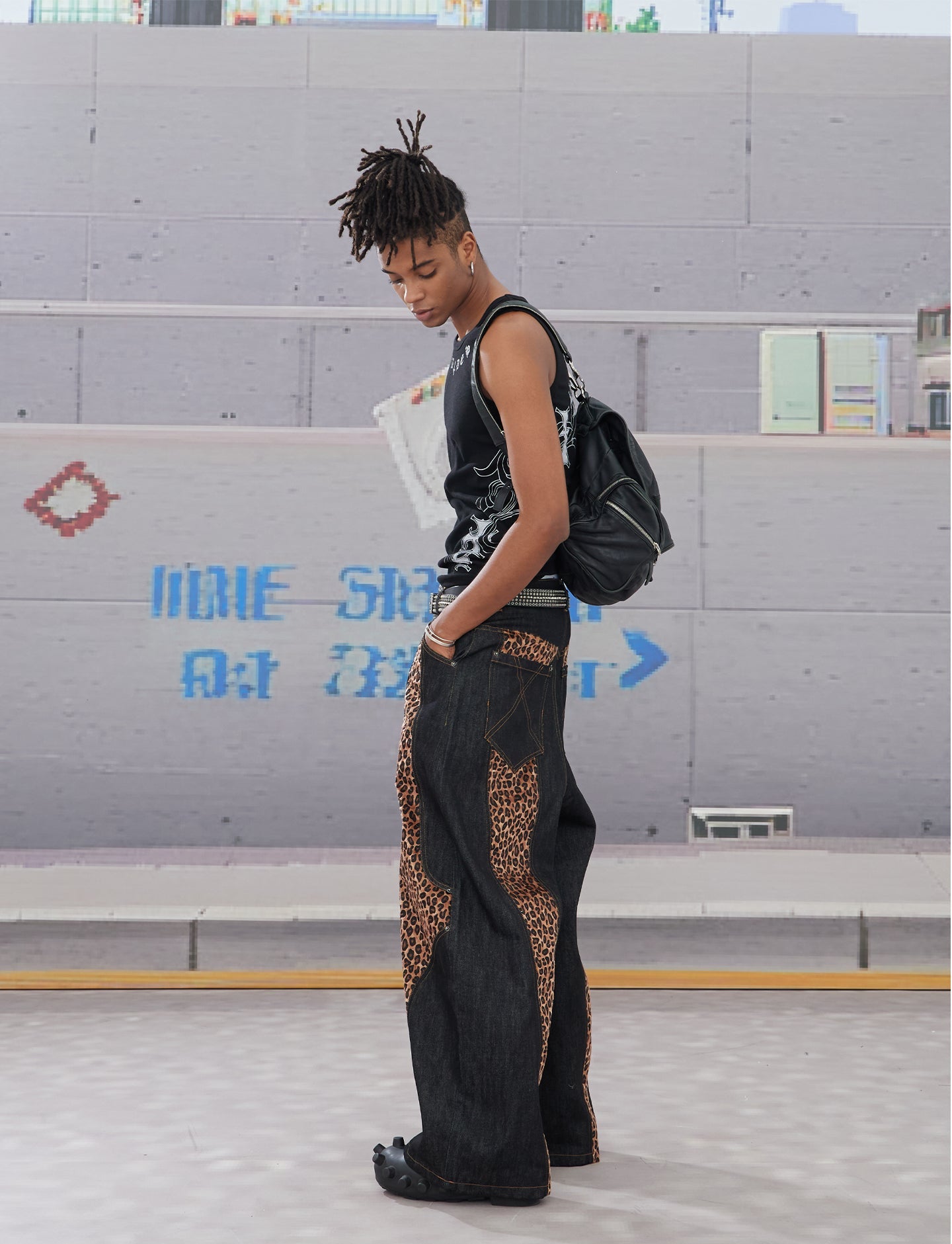 Vintage design scimitar jeans