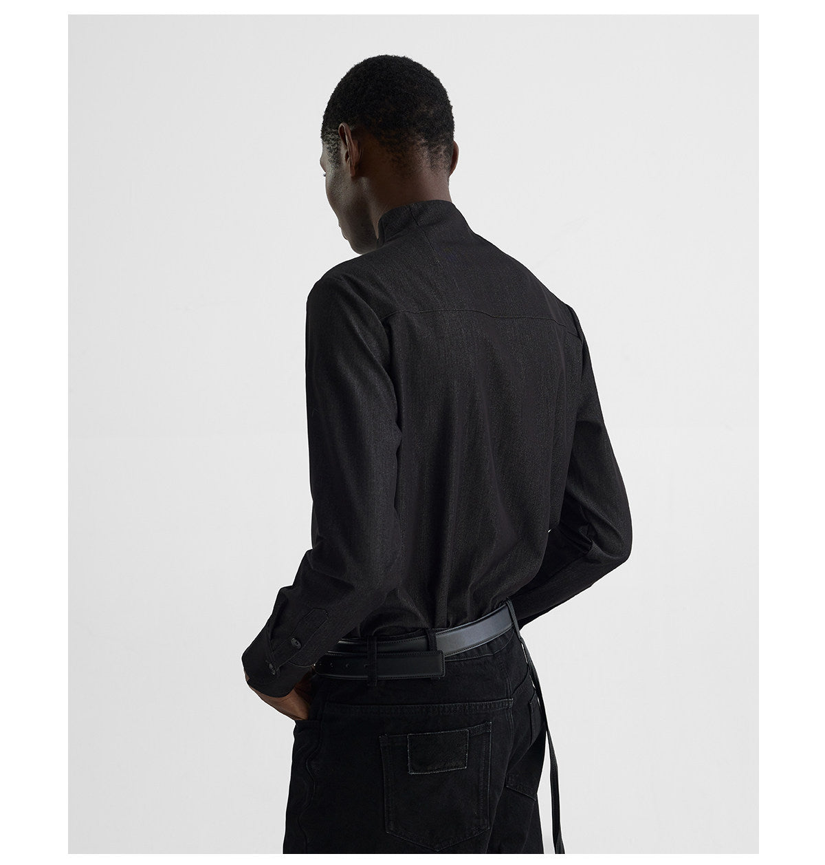 Collarless Half-High Shirt