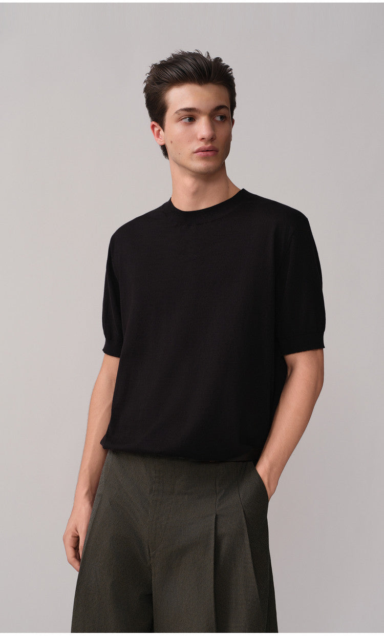 Casual Knit Shirt with Ribbed Waist and Hem