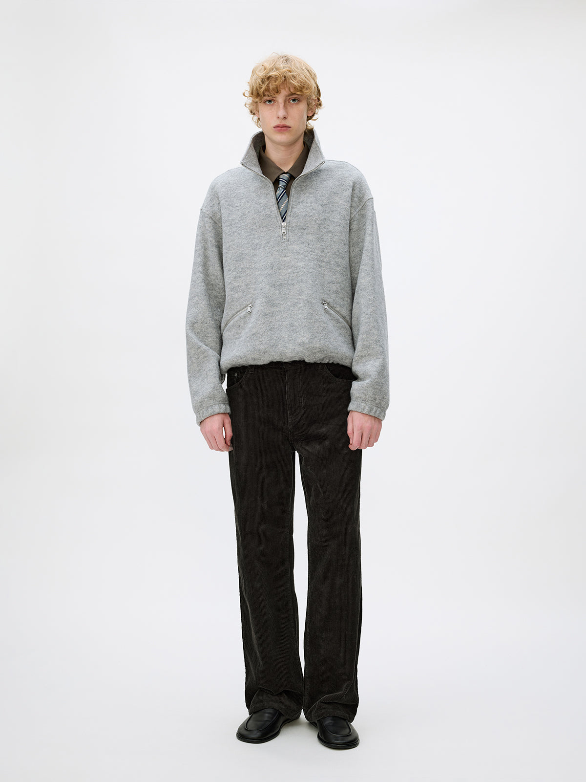 Half-Open Sweatshirt