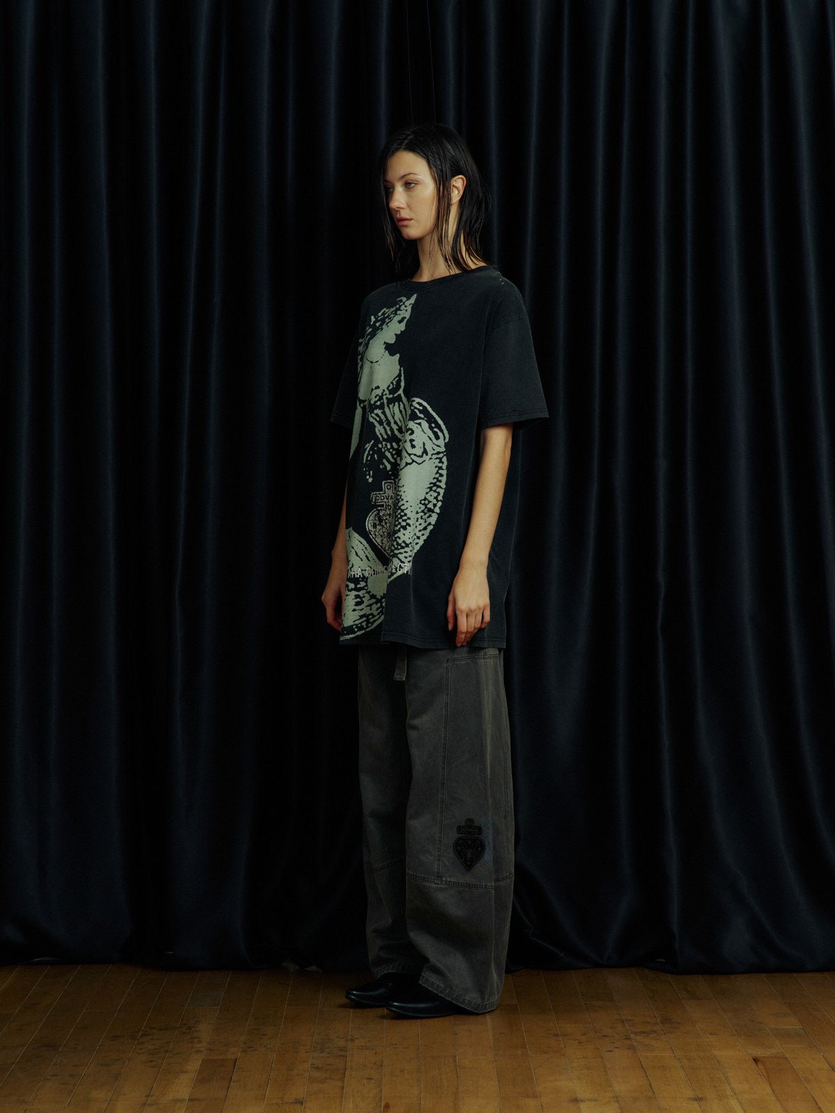 Waxed finish Distressed finish Cargo pants