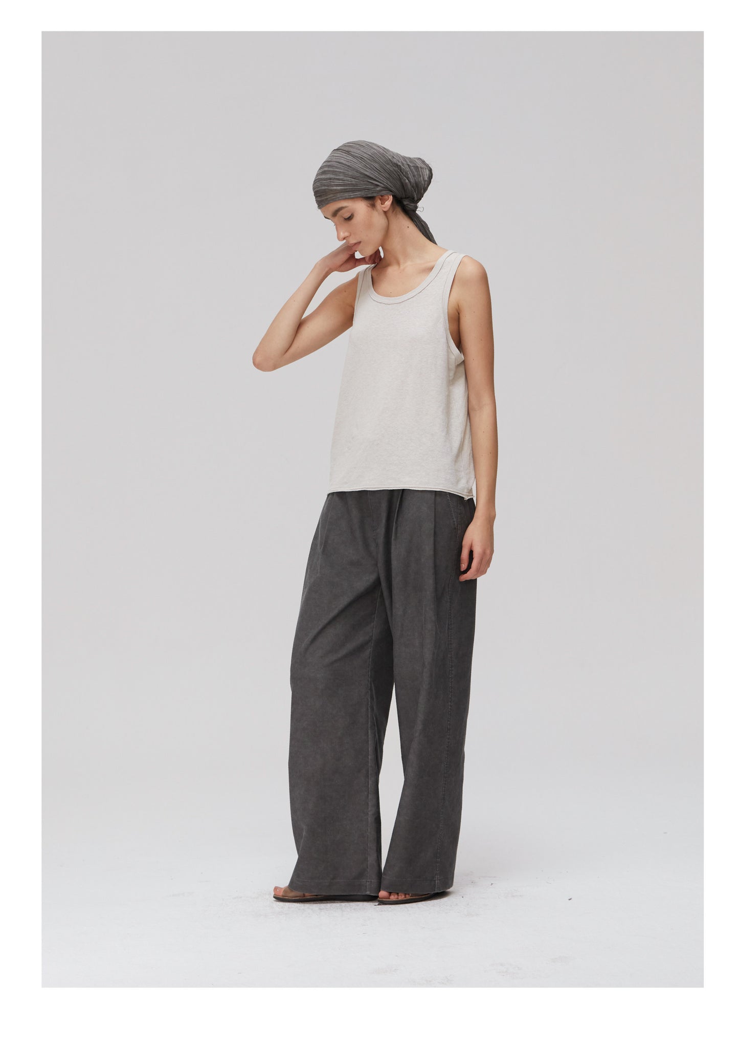 Basic Versatile Sleeveless Shirt