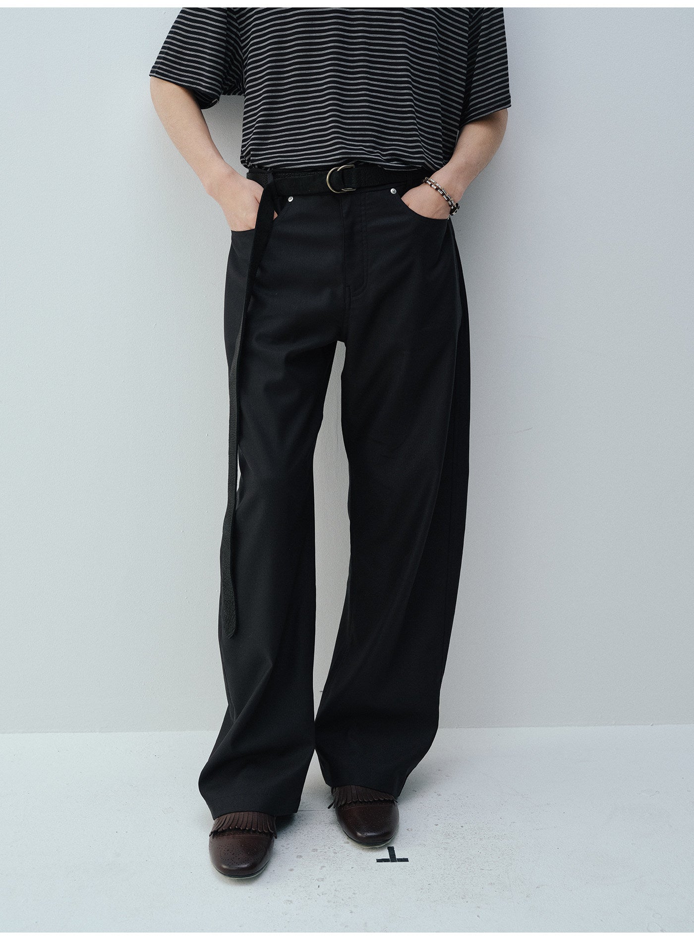 3D 마이크로 커브 캐주얼 팬츠