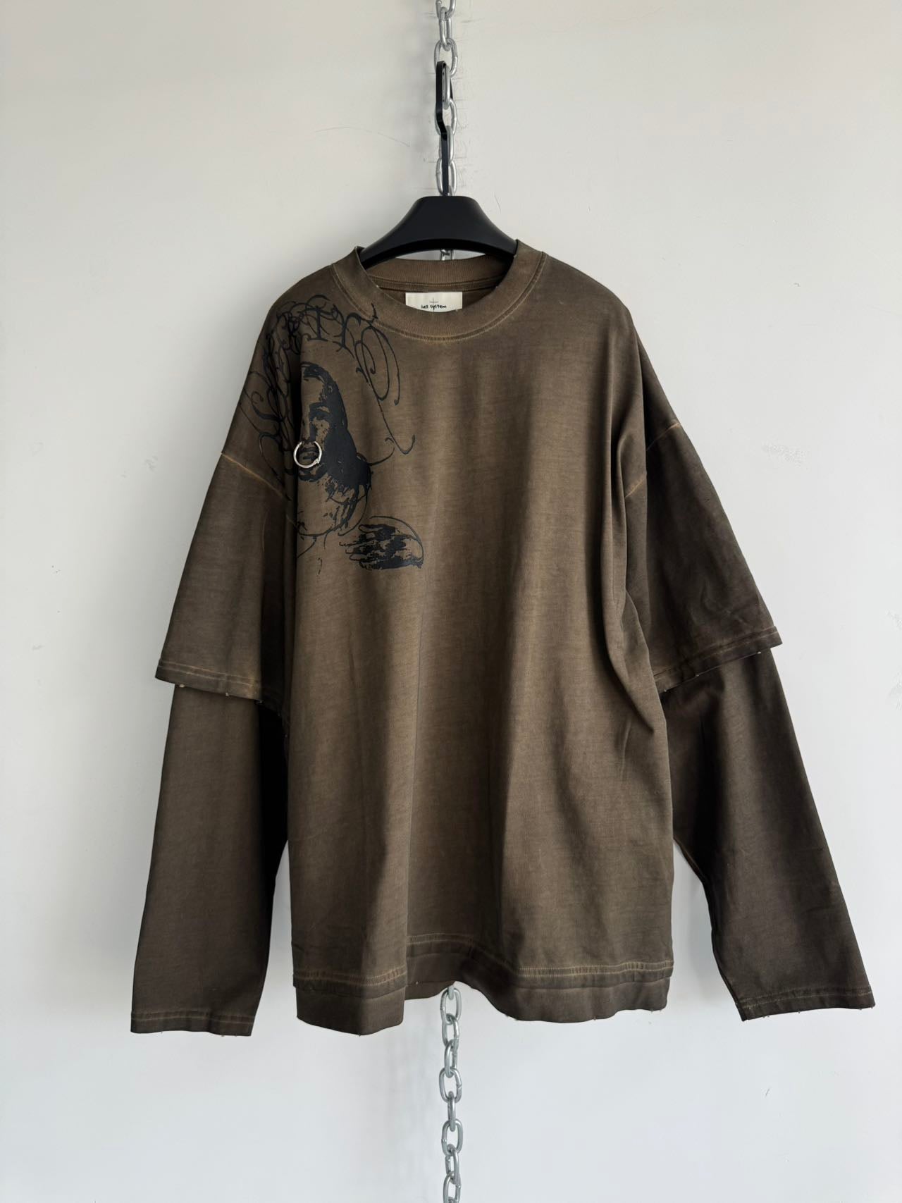 Faux two-piece loose T-shirt