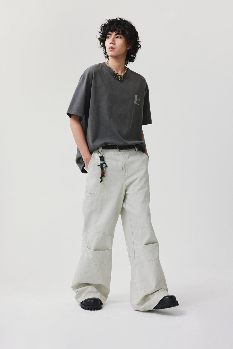 Frayed finish casual pants