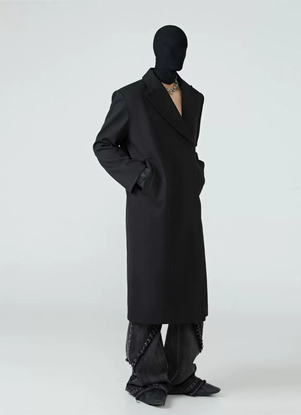 Slant collar mid-length wool coat 