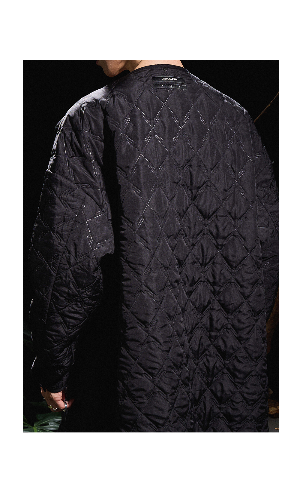 Liner removable multi-pocket jacket