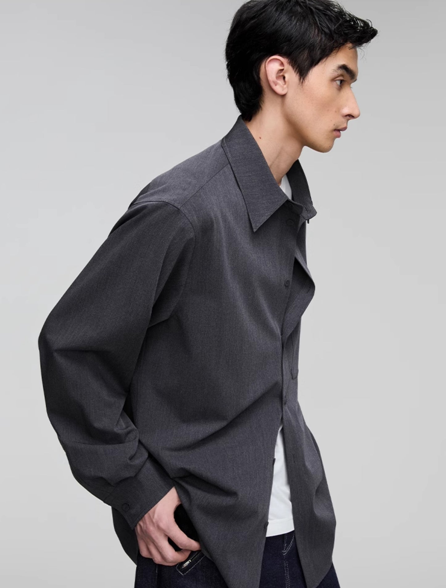 Patch pocket basic shirt