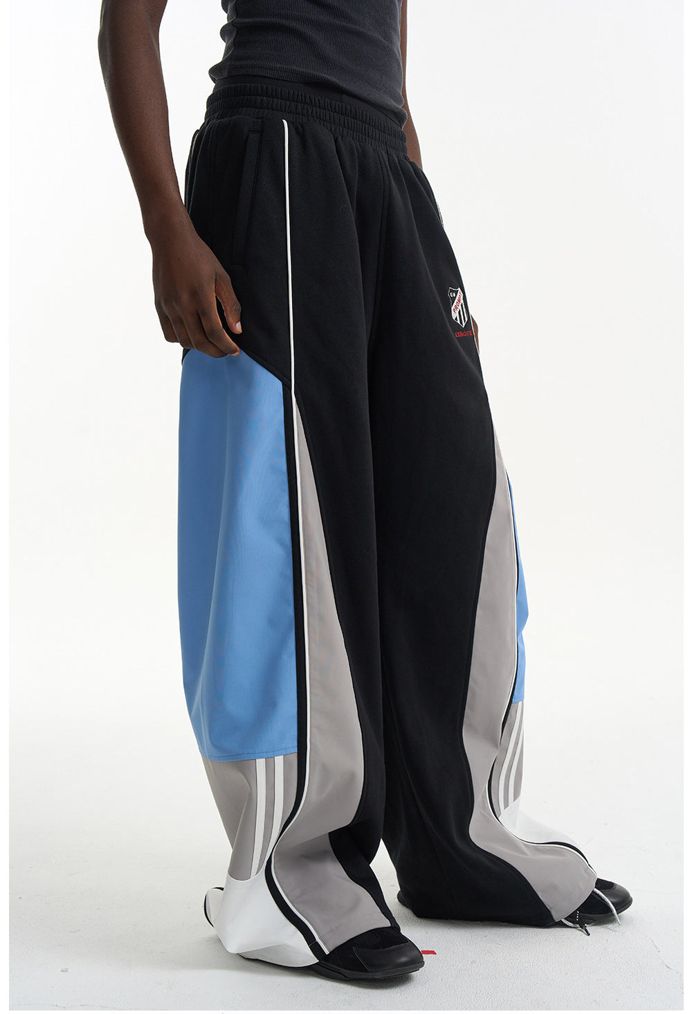 Embroidered Sporty Casual Pants