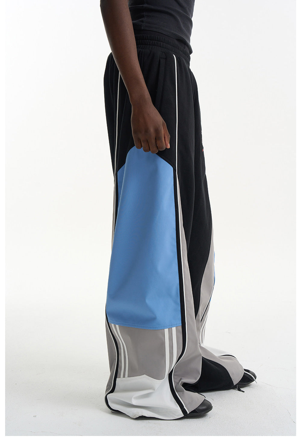 Embroidered Sporty Casual Pants