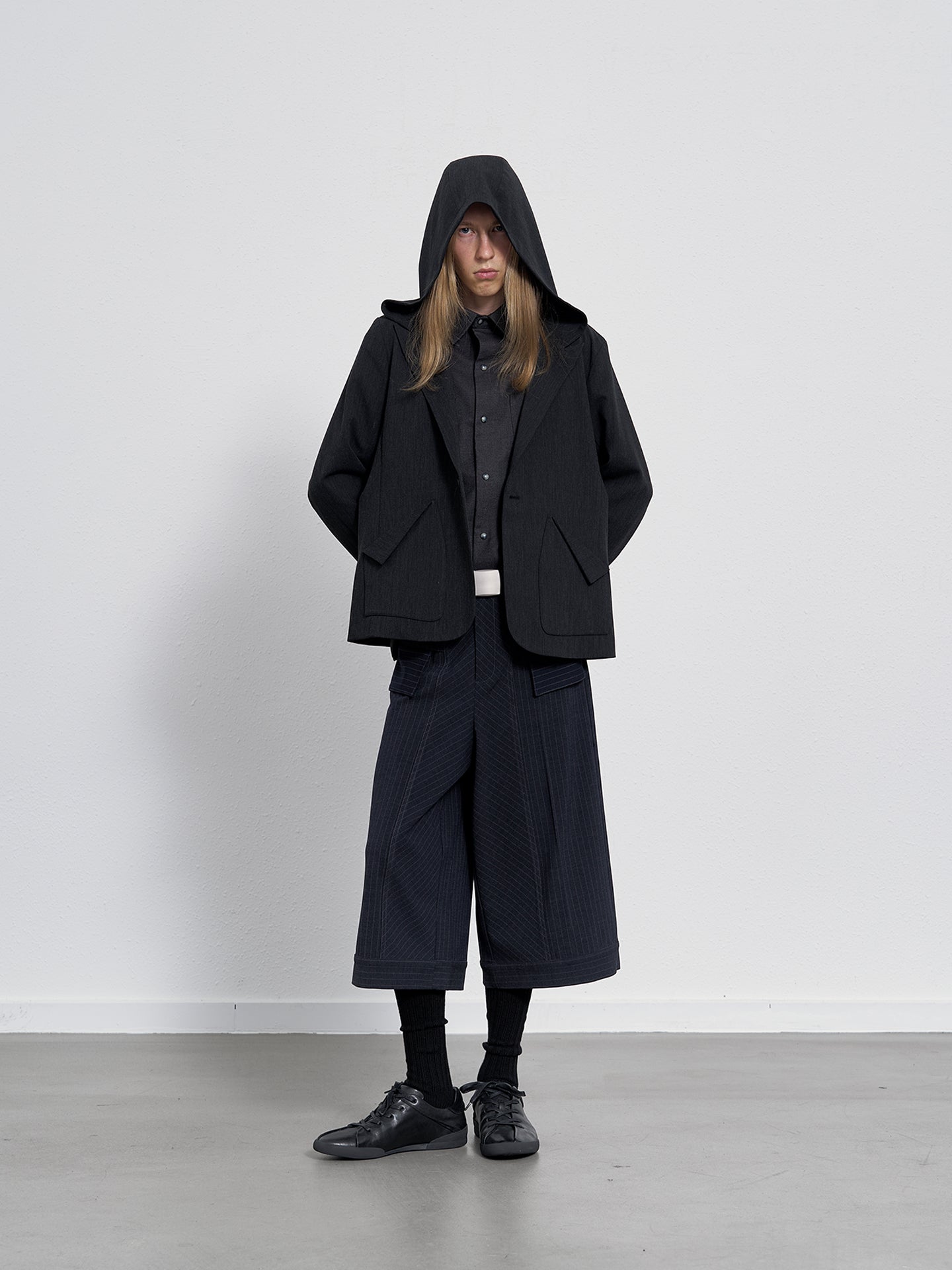 Striped cropped pants