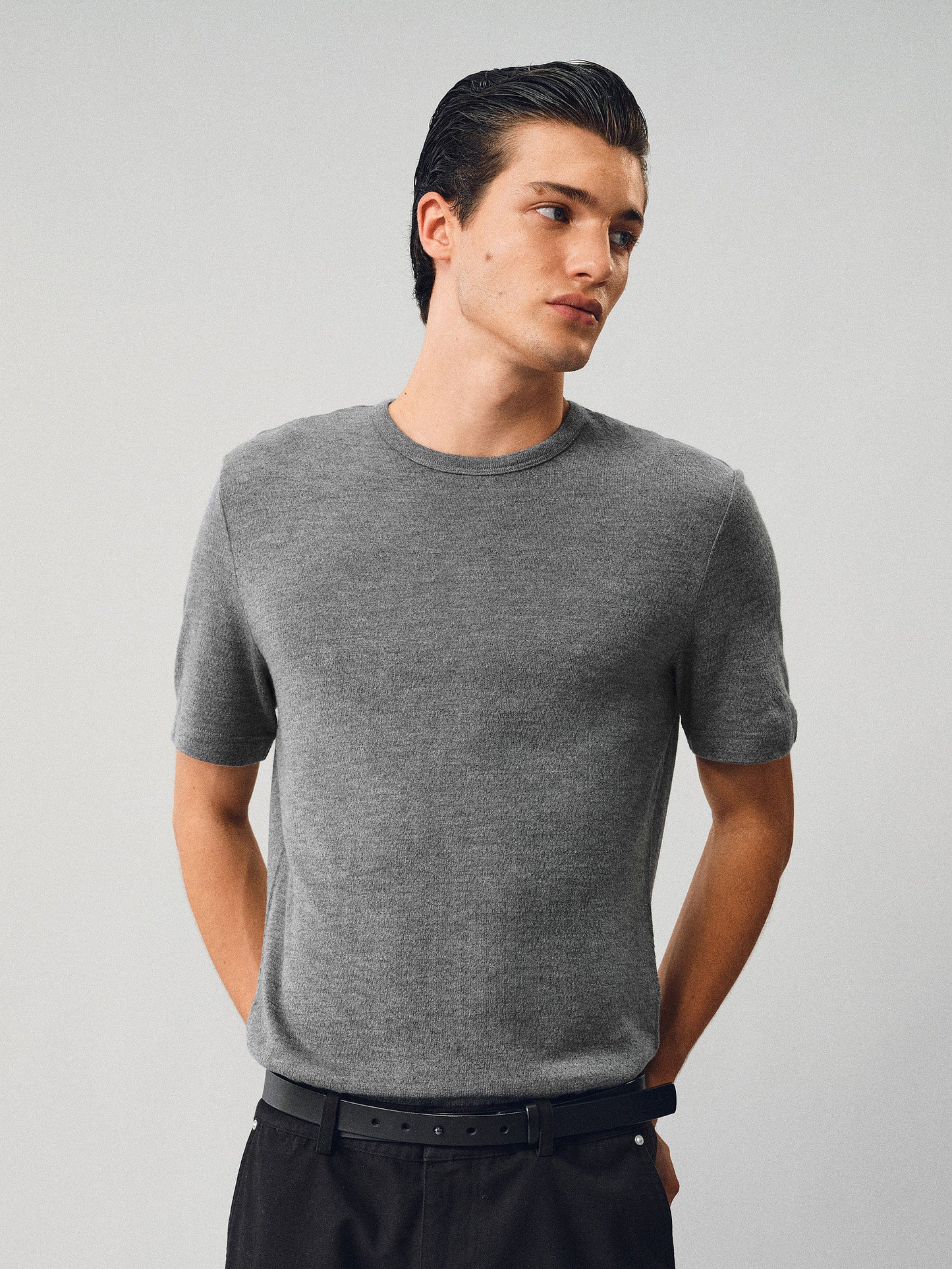 Round-neck T-shirt with a fur-like texture