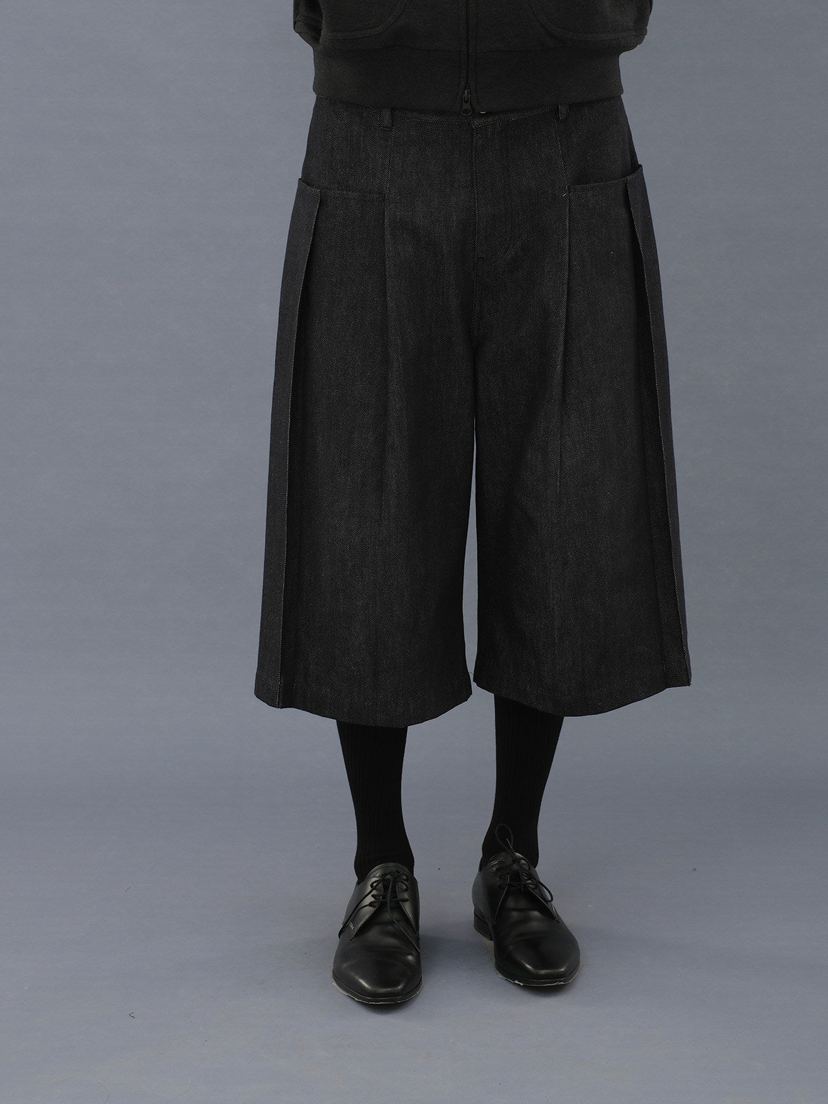 Straight-Leg Insert Pocket Shorts