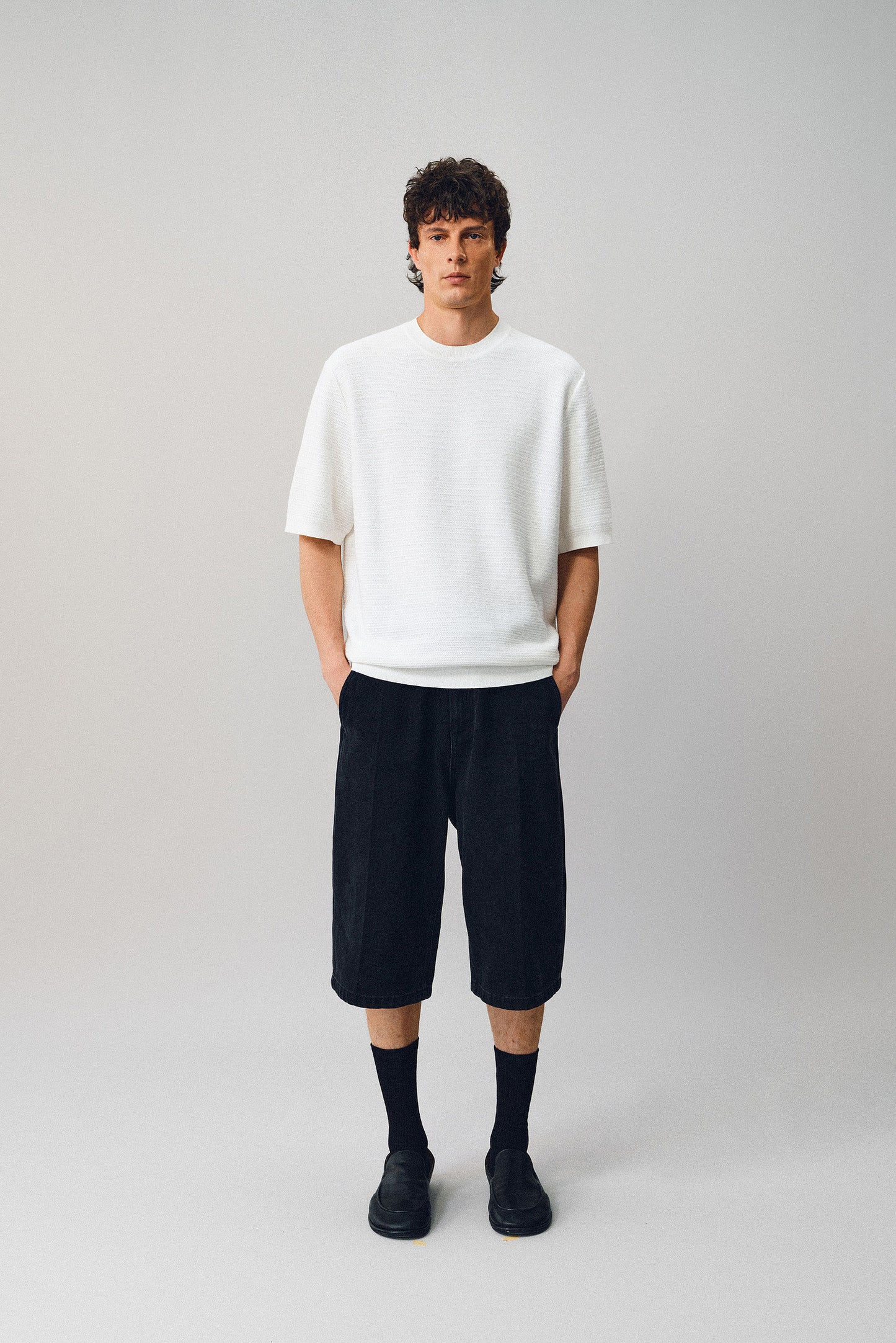 Short-sleeve knit shirt