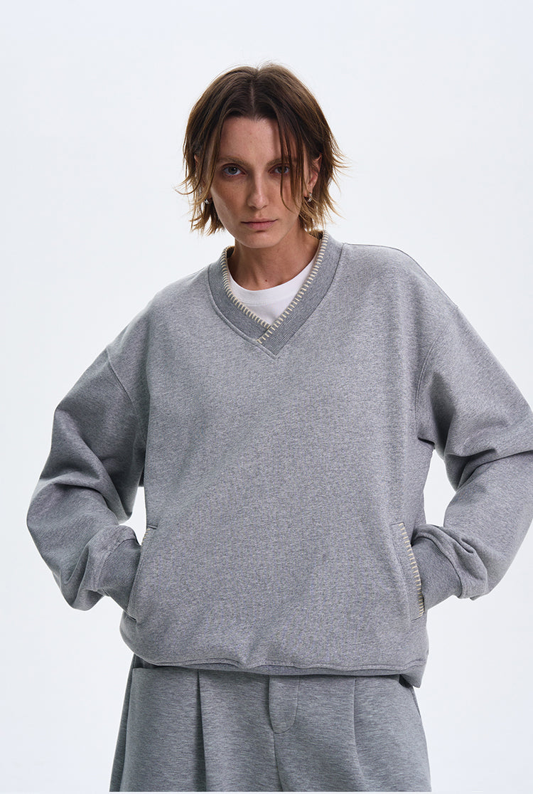 High-end V-neck sweatshirt