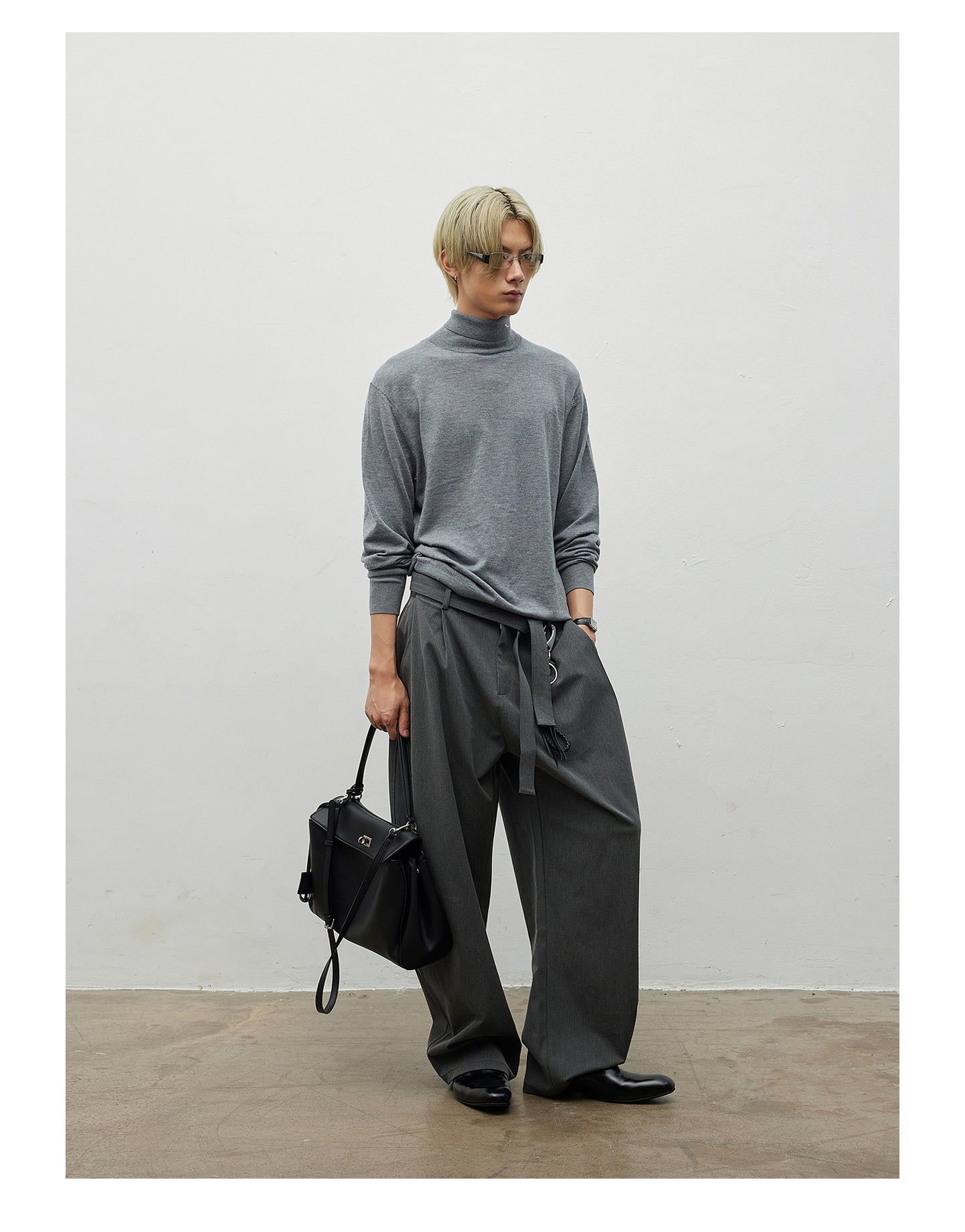 Double-pleated Casual Pants with Belt