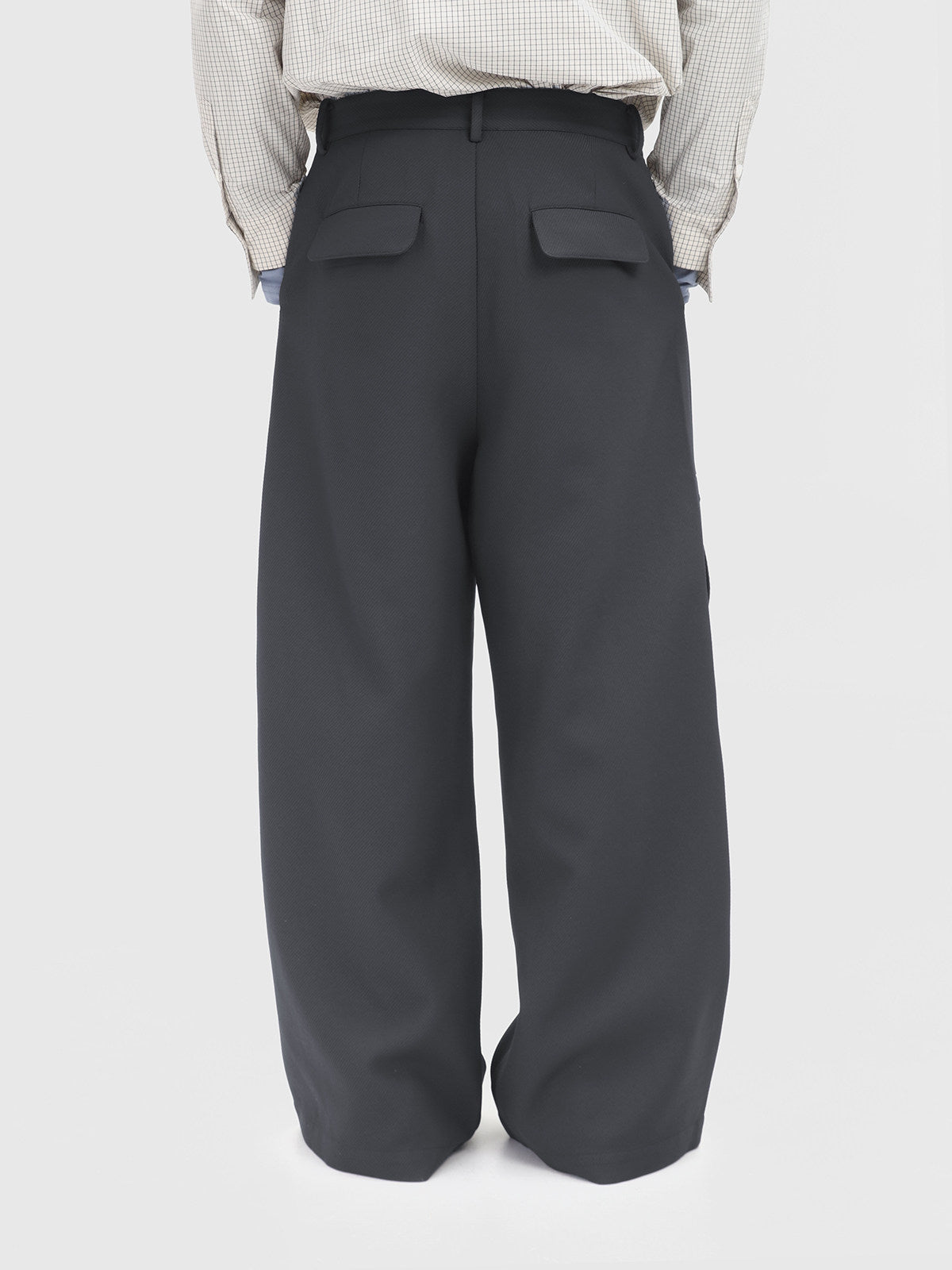 Casual Pants with Cut-Off Pockets　