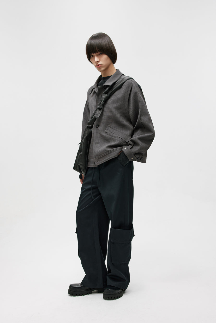 Anti-wrinkle patch pocket work pants