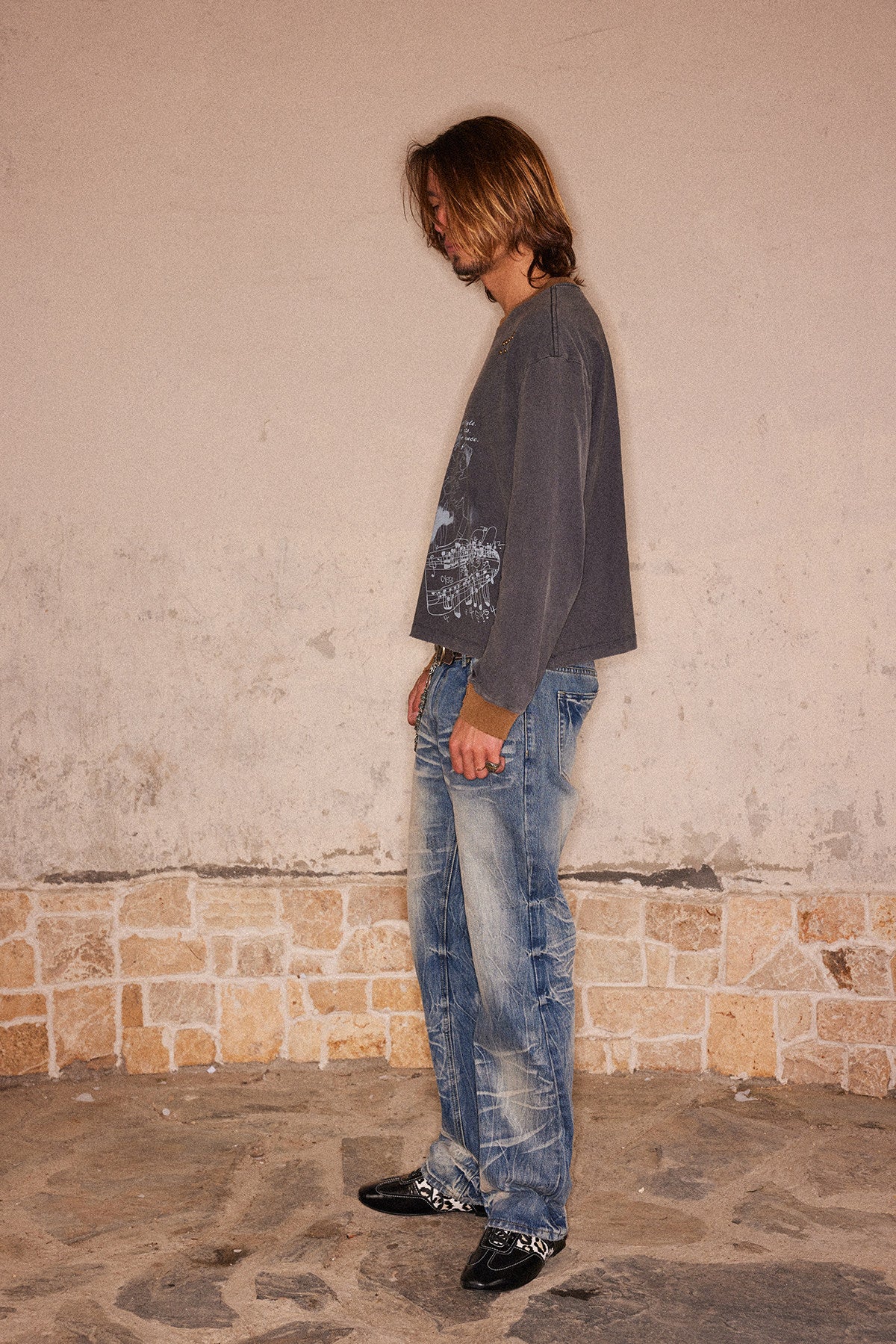 3D Pleated Distressed Jeans