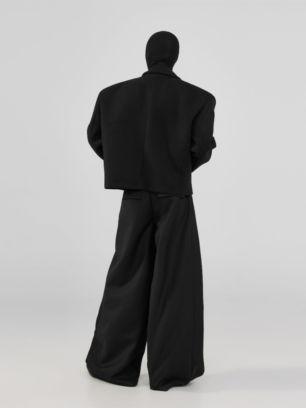 Minimal Silhouette Suit Jacket