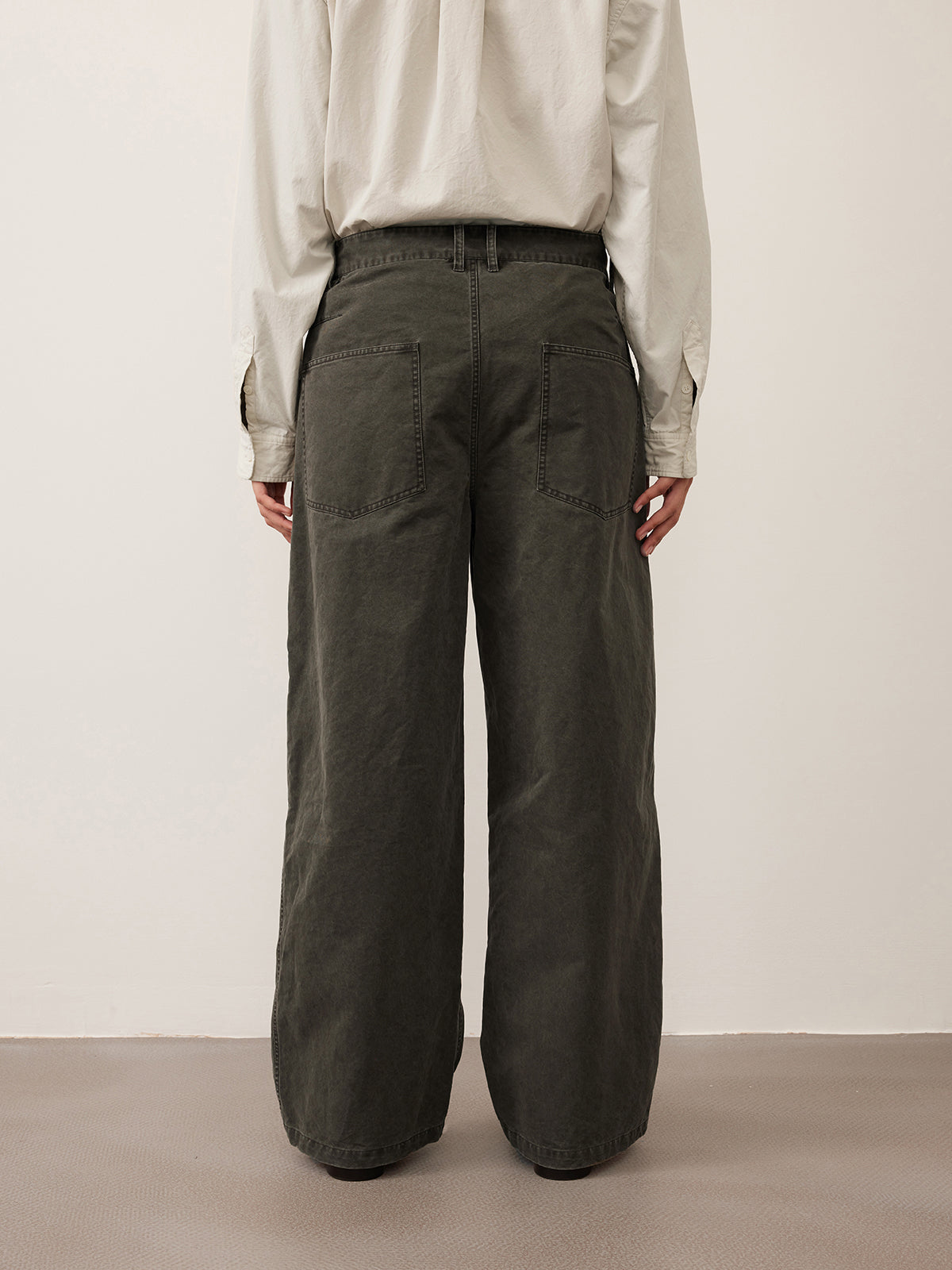 Single Pleated Loose Casual Pants