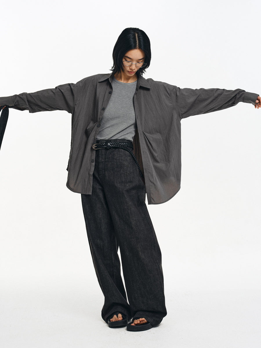 Smooth feel pleated shirt