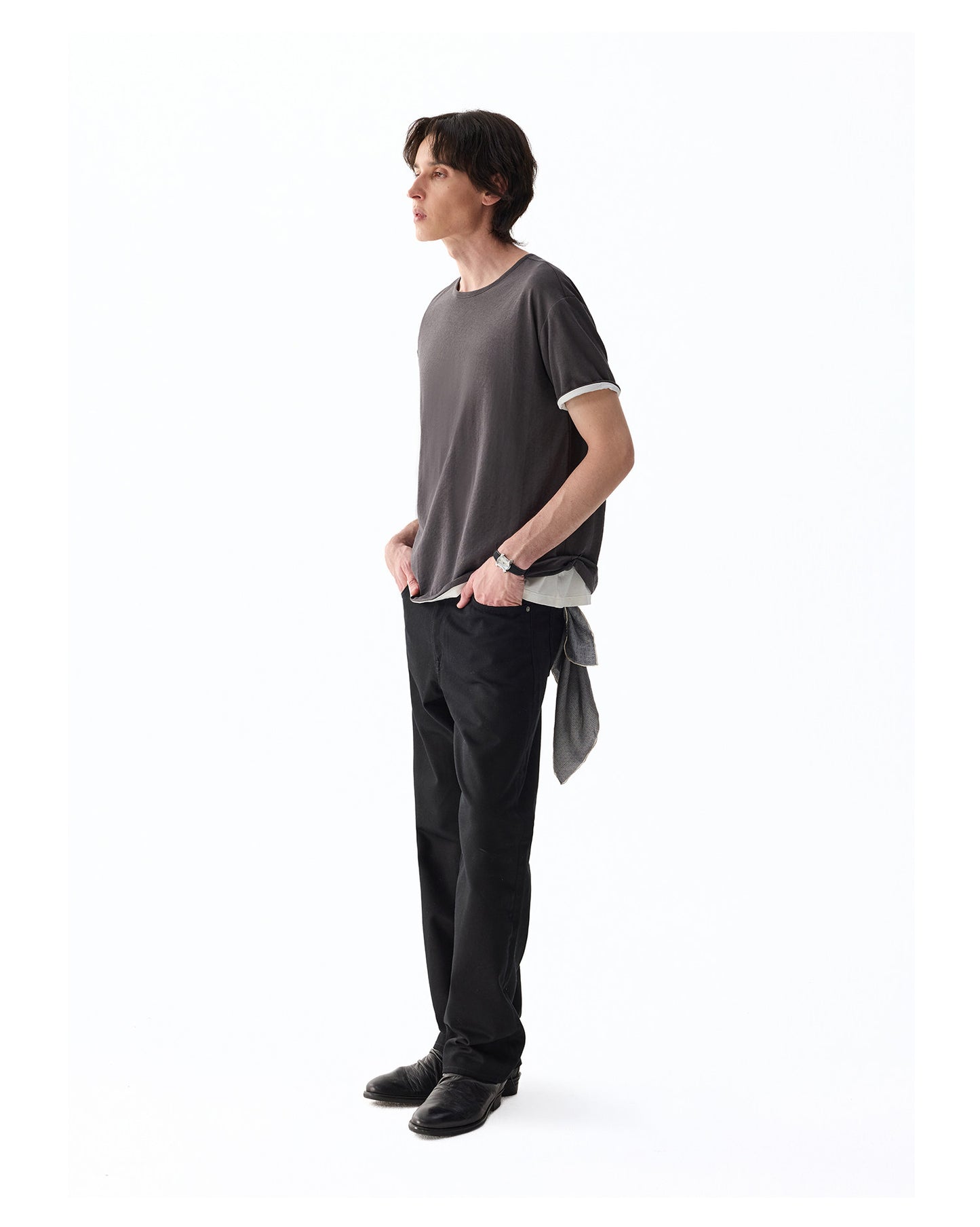 이중 라운드넥 티셔츠