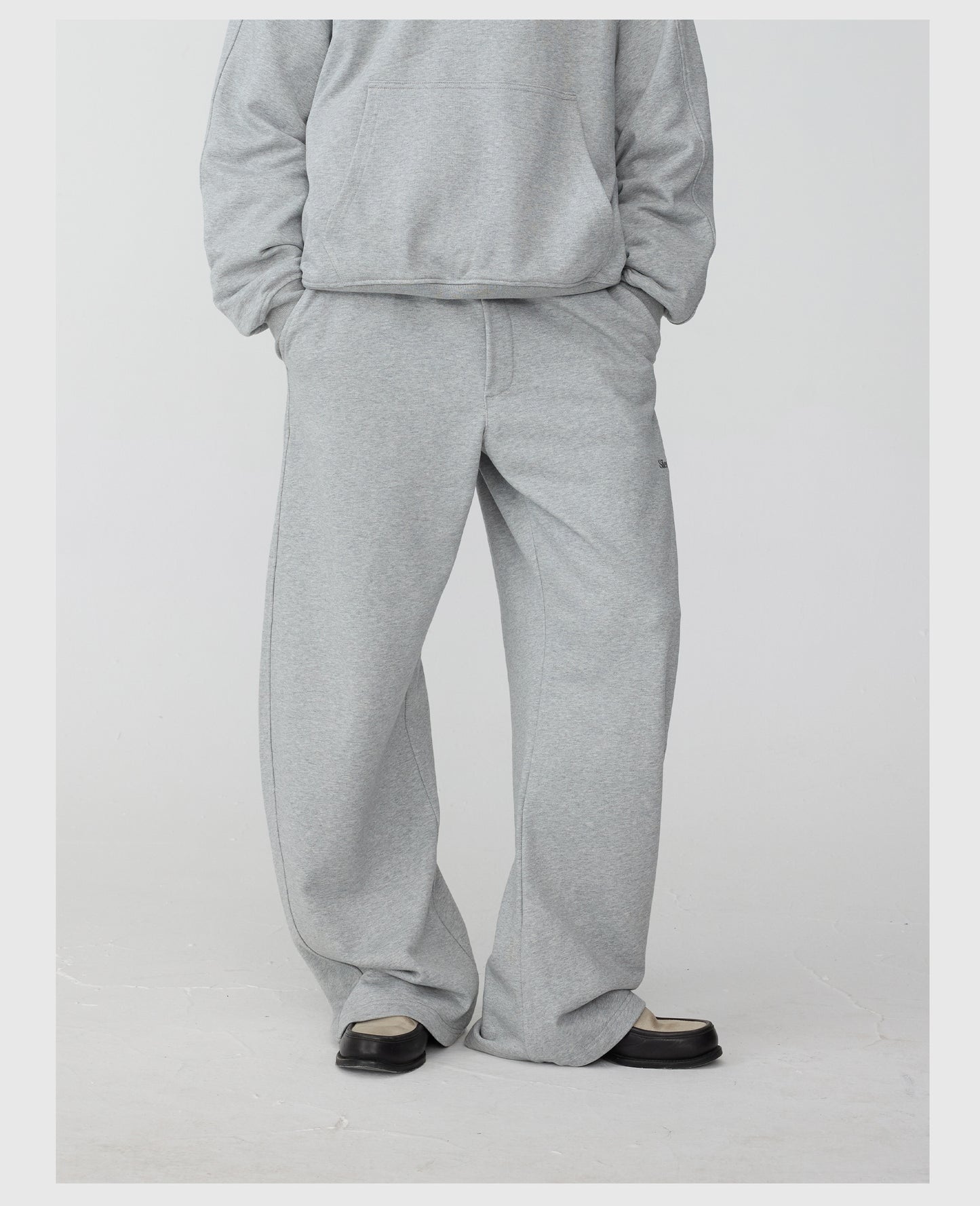 Hooded Sweatshirt Setup