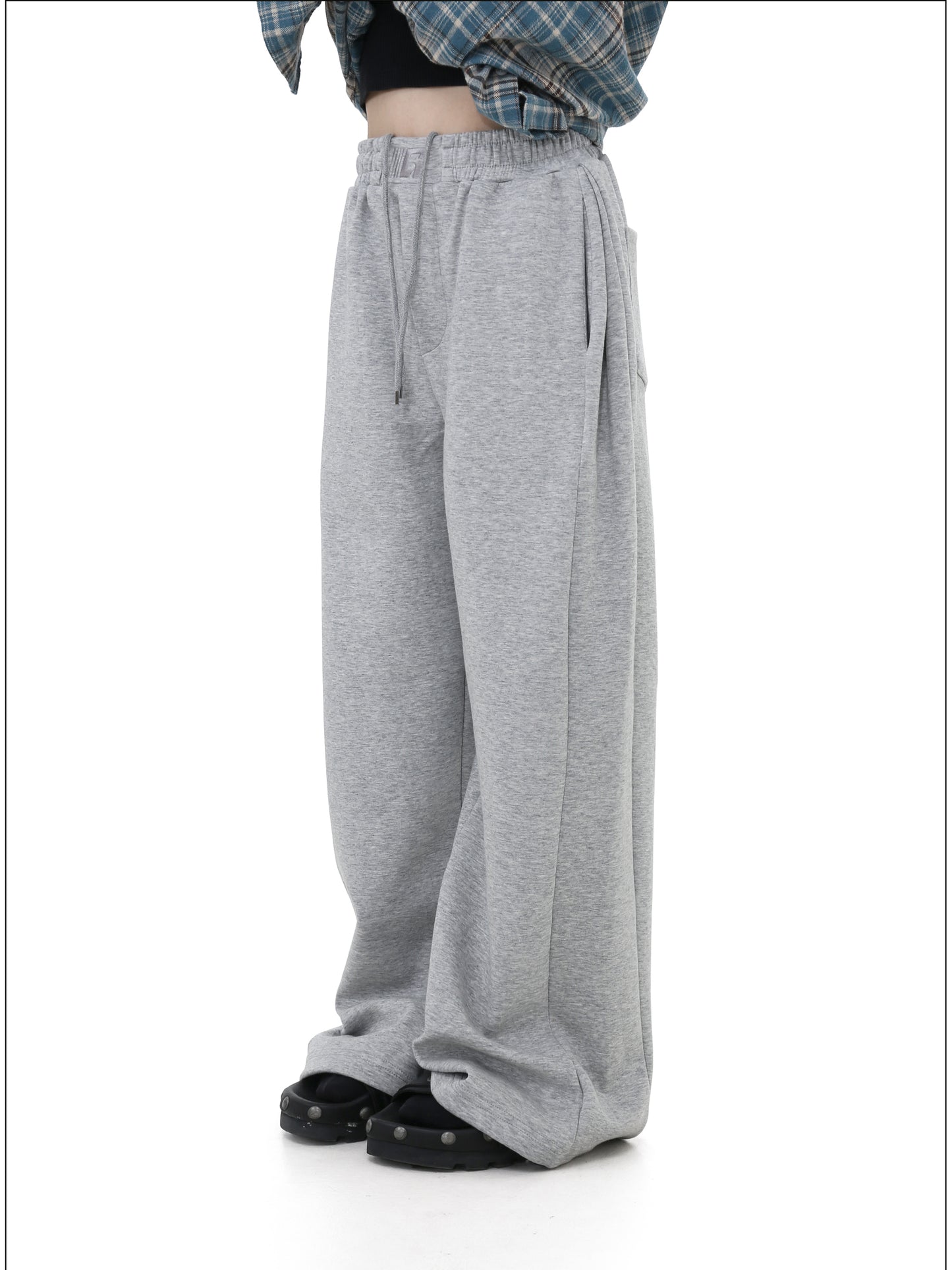 Embroidered Cuff Sweatpants