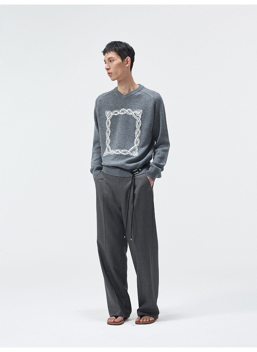 Original Knot Jacquard V-Neck Sweater