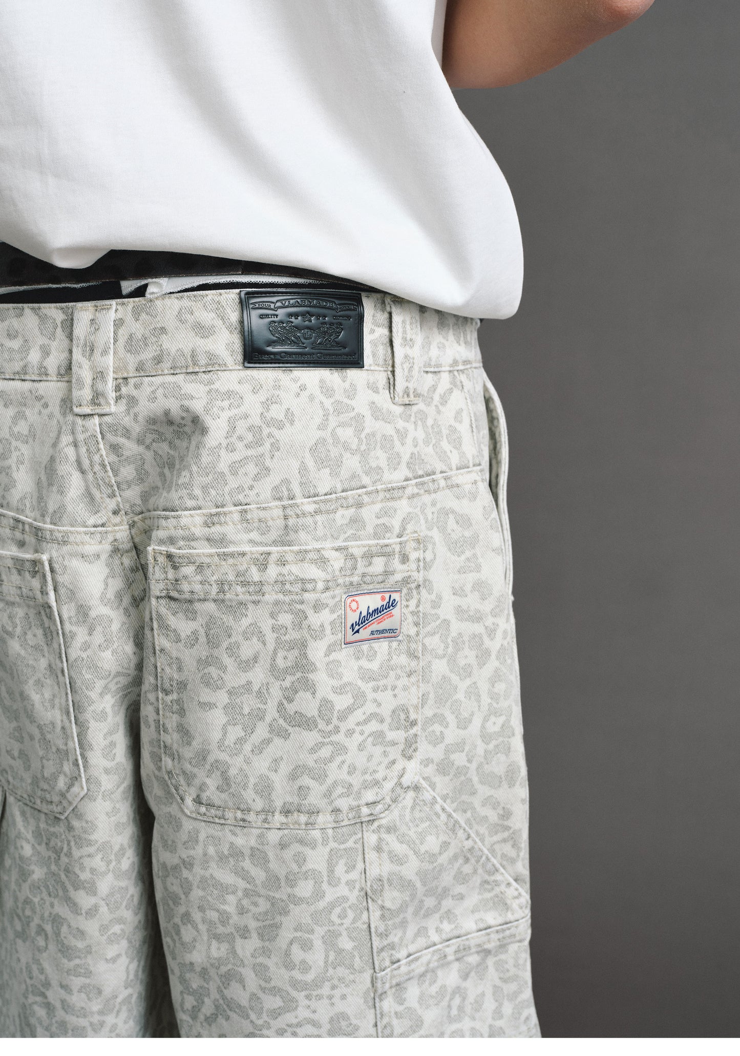 Retro Workwear  Loose-Fit Shorts