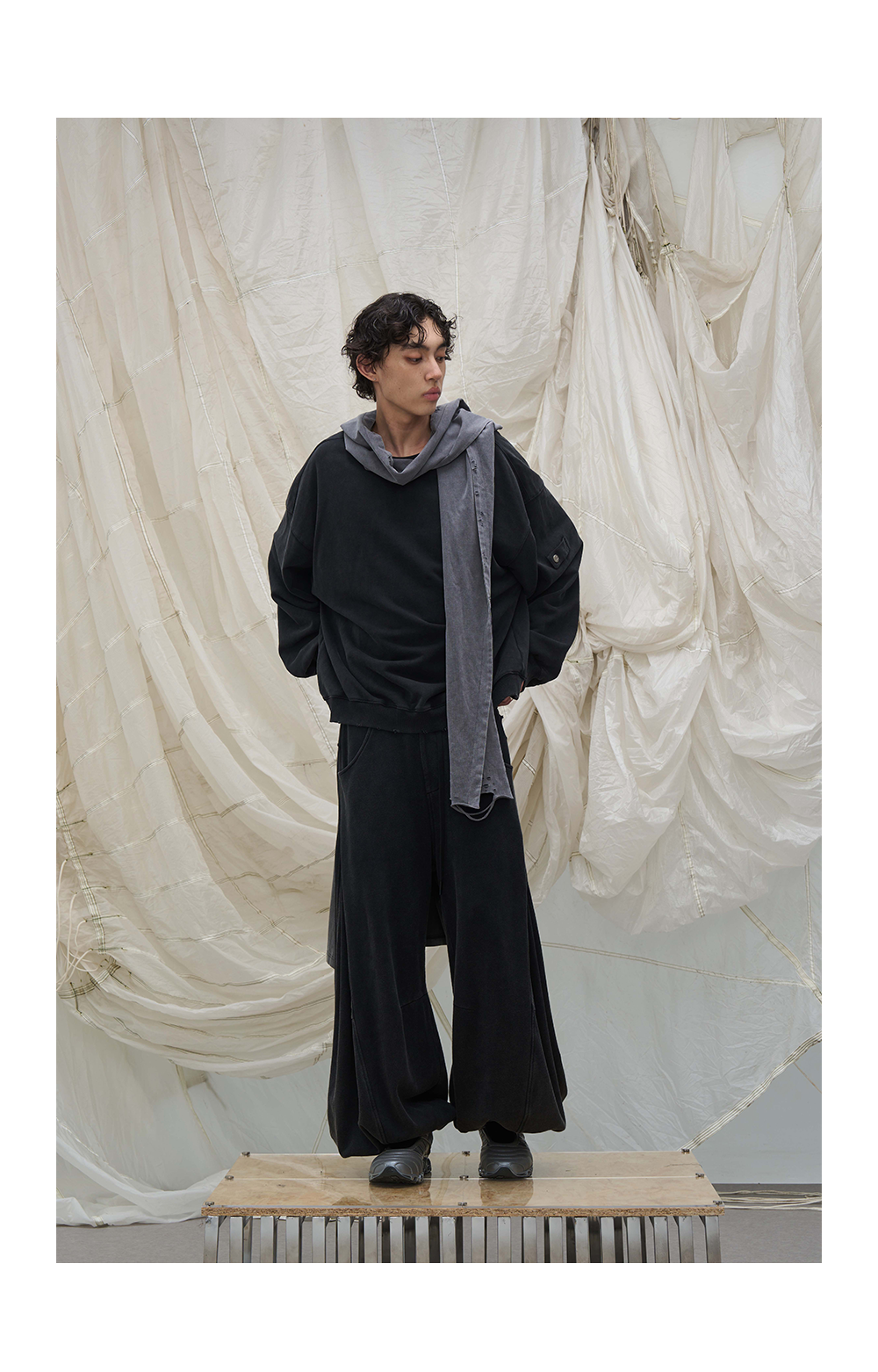 Removable T-shirt and sweatpants