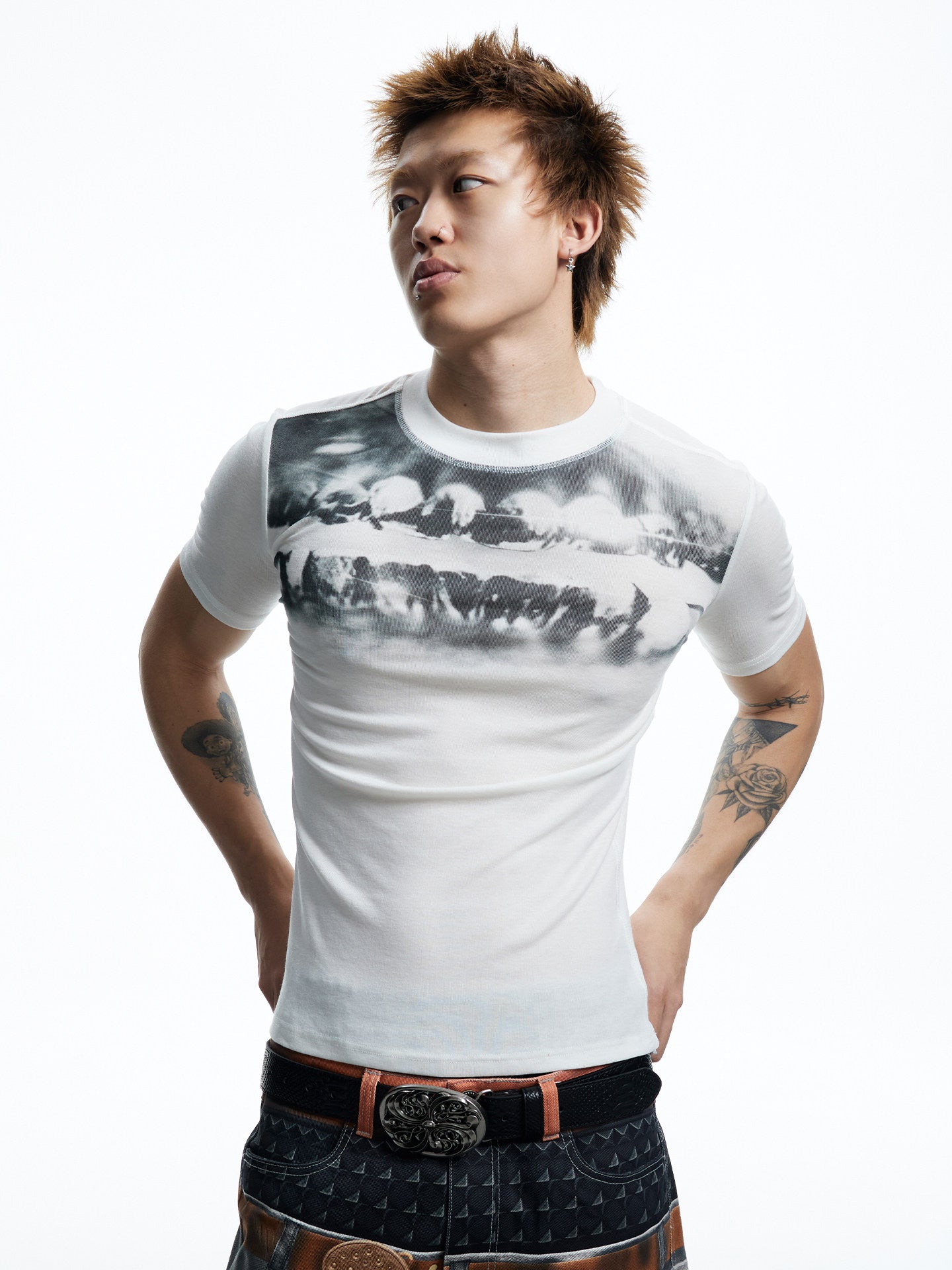 Tight-Fit Printed T-Shirt