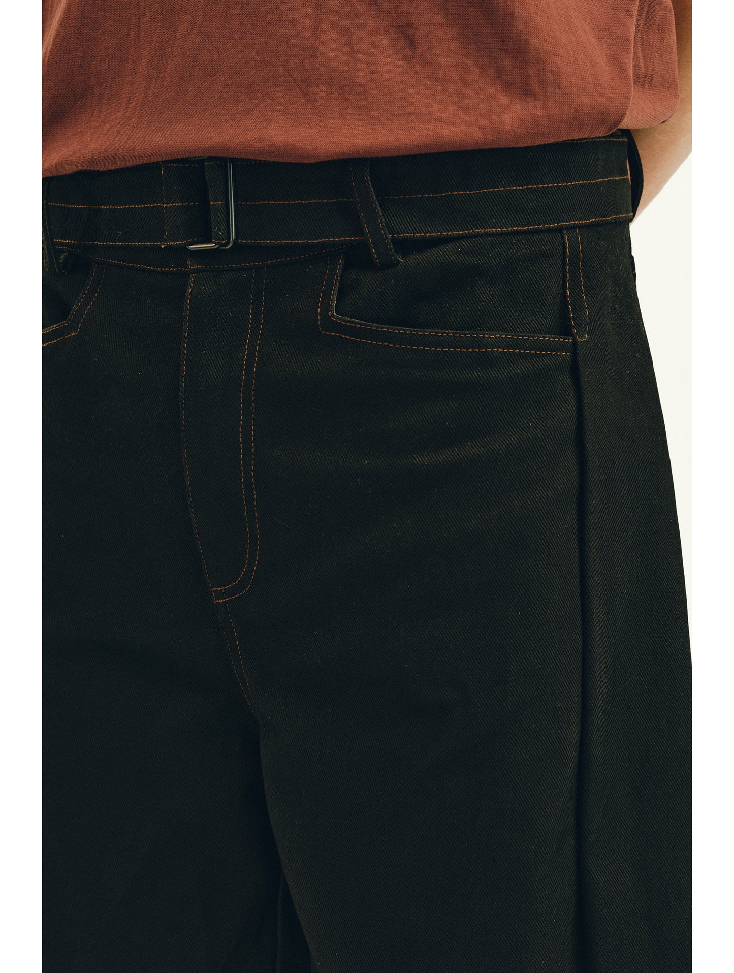 Pleated Casual Pants with Belt