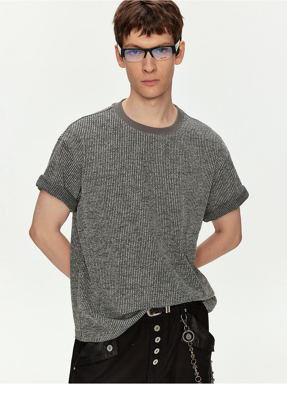 Round-Neck Vertical-Striped T-Shirt