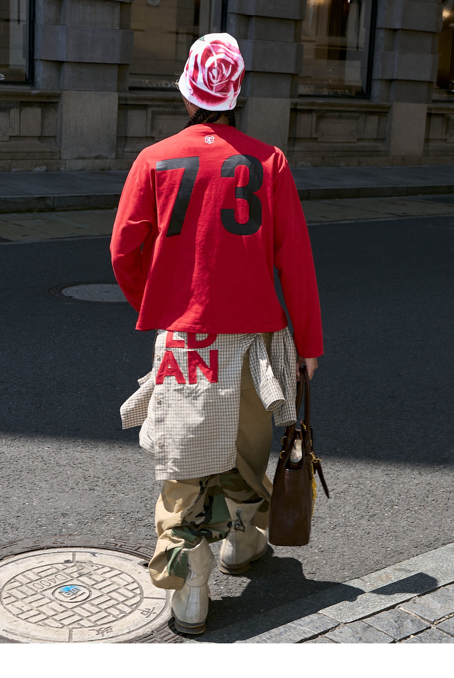 Round Neck Embroidered Print T-Shirt