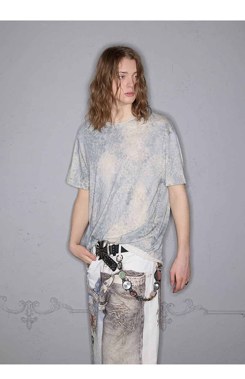 Short wide leopard print T-shirt