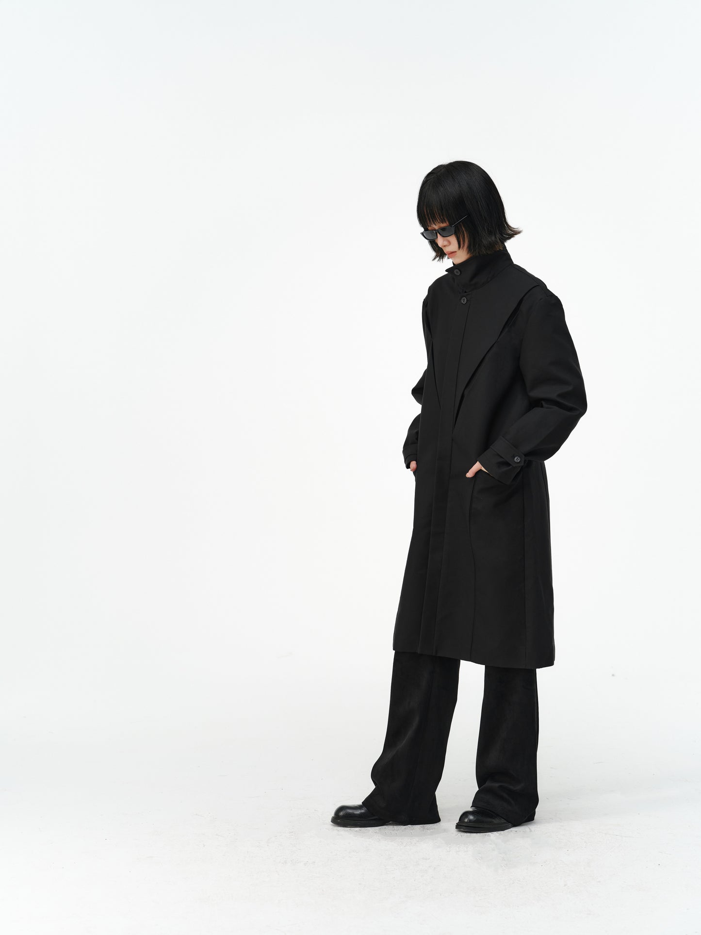 Multi-Shape Collar Coat