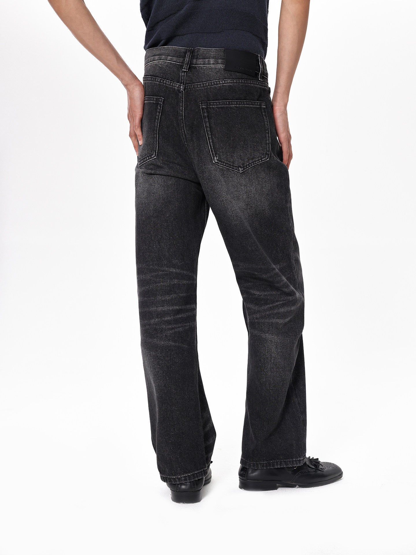 Vintage-Style Washed Slim-Fit Jeans