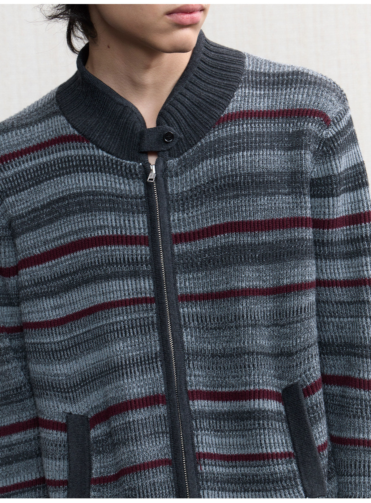 Slightly Loose-Fitting Striped Knit Cardigan