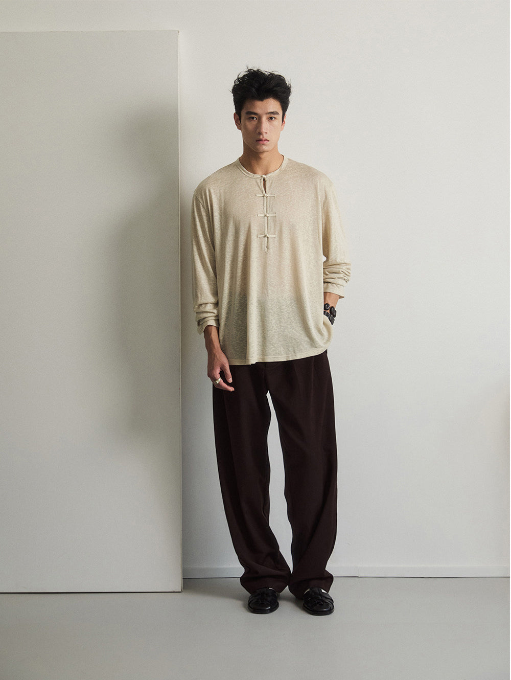 Button-down half-open shirt