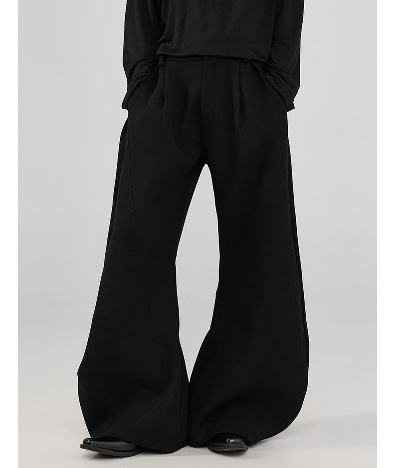 Pleated loose-fitting wide-leg pants