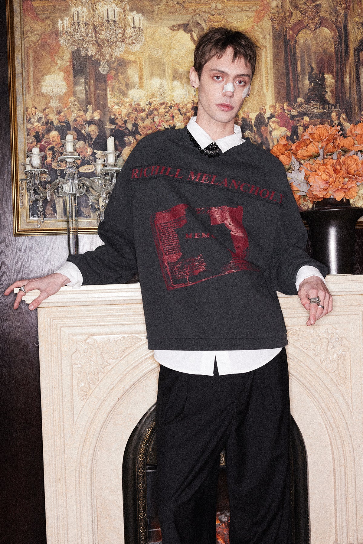 Washed Round Neck Sweatshirt