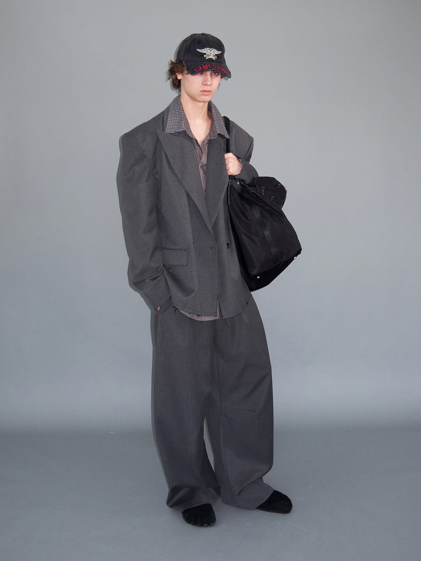 Jacket with Fake-Edge Hem Design